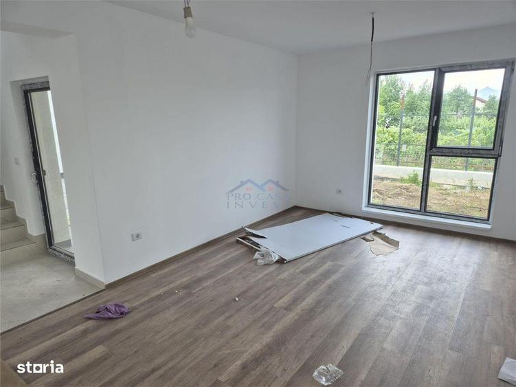 Apartament cu 4 camere în Micești