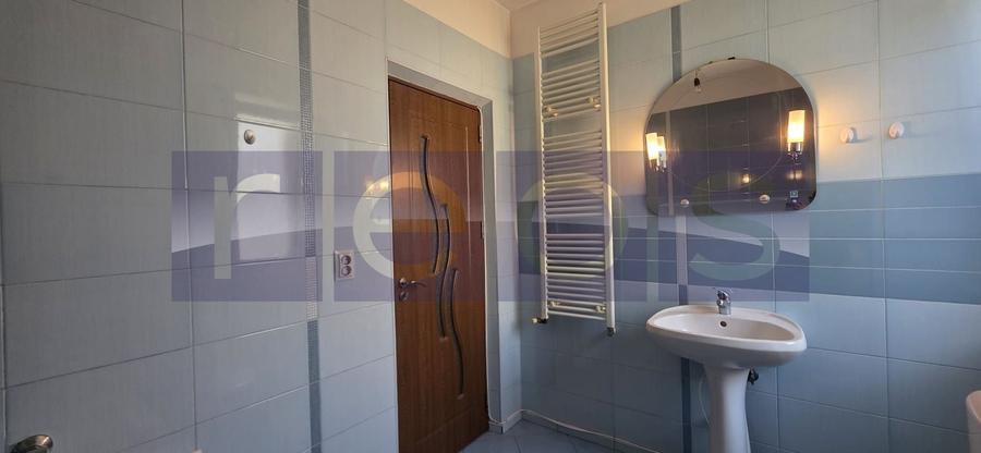 Apartament cu 2 camere decomandat, mobilat în Vitan Mall