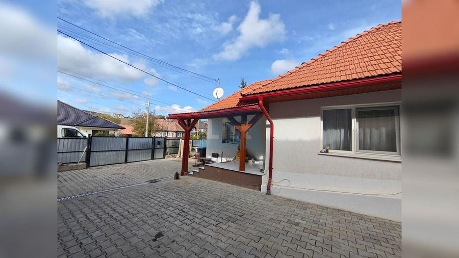 Casă cu 2 camere cu Teren 1000 Mp în Vâlcele