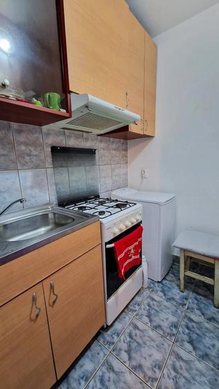 Garsonieră decomandată în Buziașului