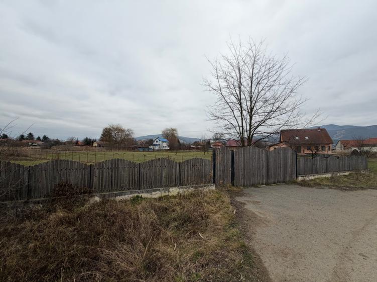 Teren Construcții intravilan de 4732 mp, în Lunca Mărcușului