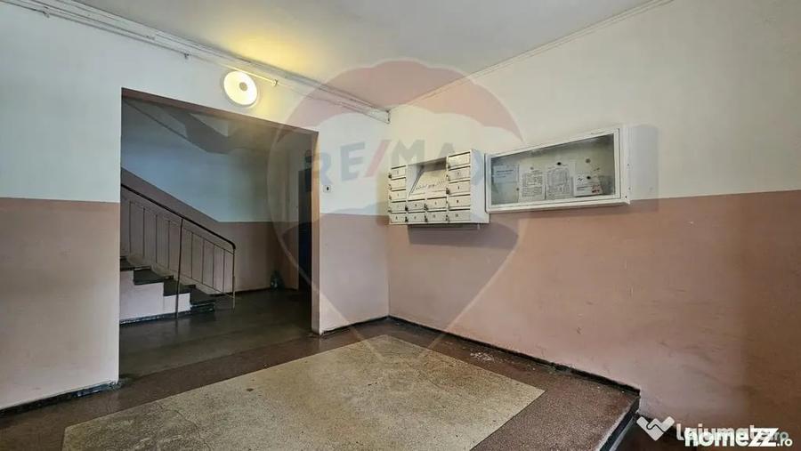 Apartament cu 2 camere decomandat în Noua