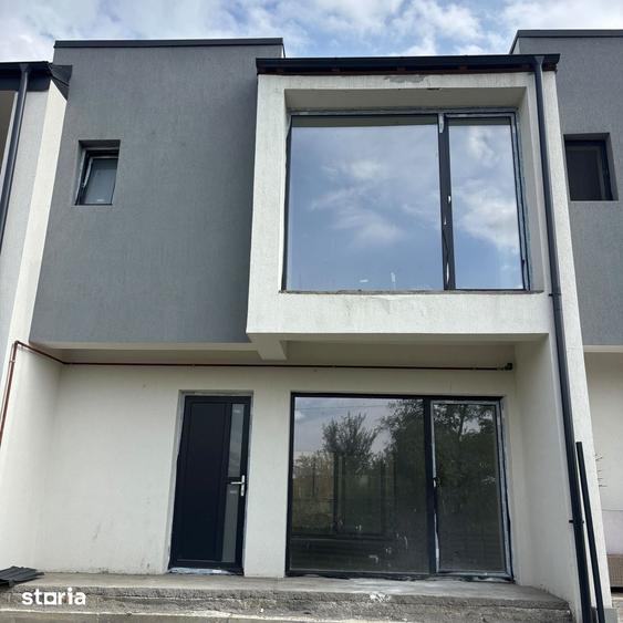 Casă cu 3 camere cu Teren 150 Mp în Central