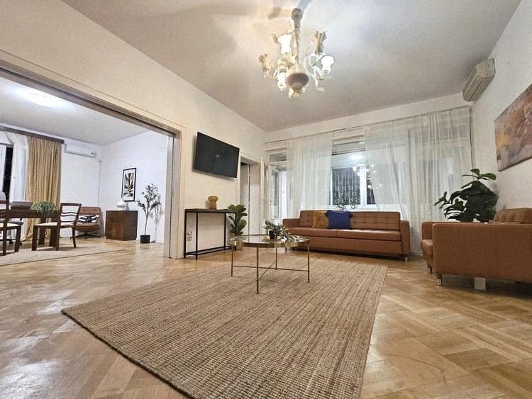 Apartament cu 4 camere semidecomandat în Dorobanți