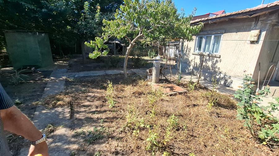 Casă individuală cu 3 camere cu Canalizare în Coiciu