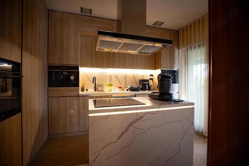 Casă cu Teren 1700 Mp în Central
