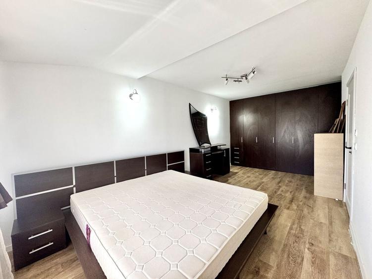 Apartament cu 2 camere decomandat în Girocului