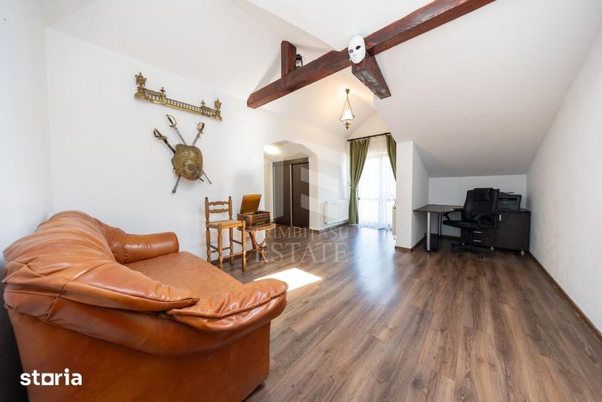 Spațiu comercial, de 350 mp, în Central