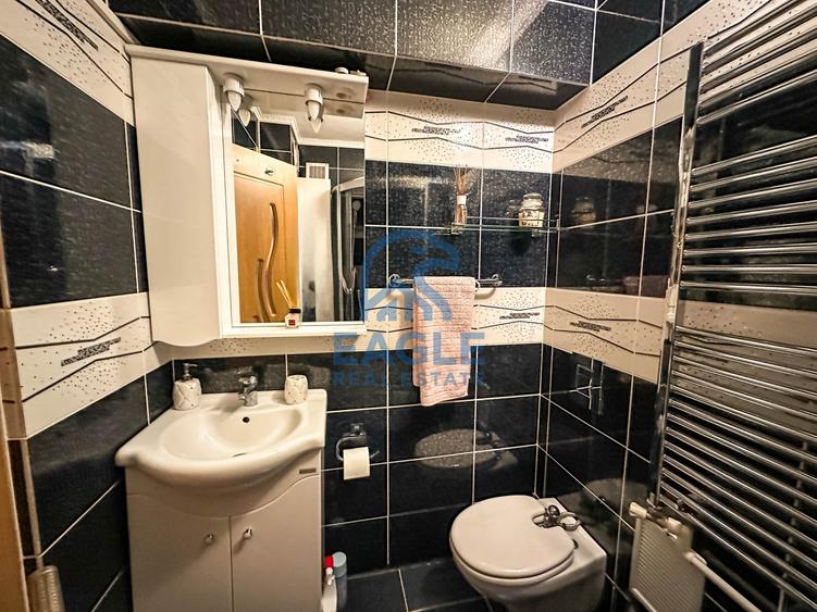 Apartament cu 2 camere decomandat, mobilat în Far