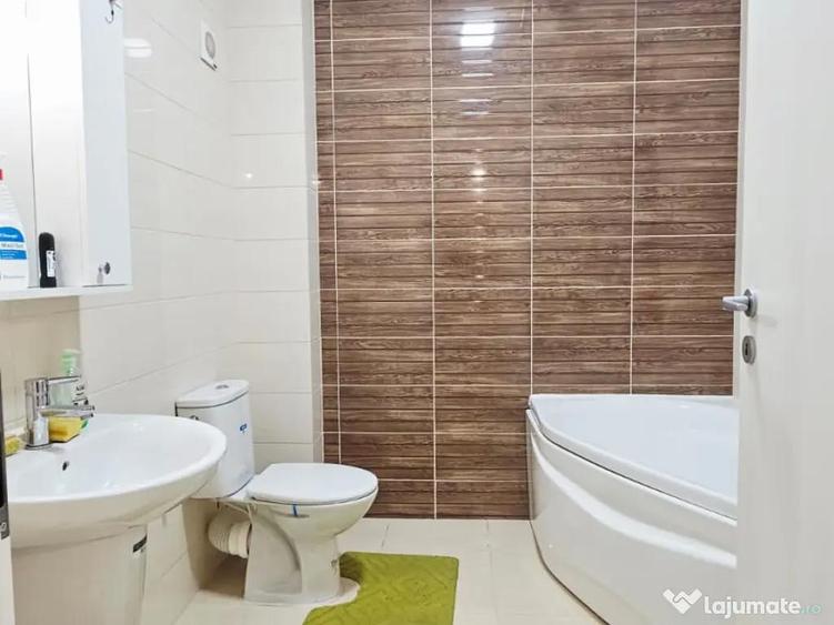Apartament decomandat în Roșu
