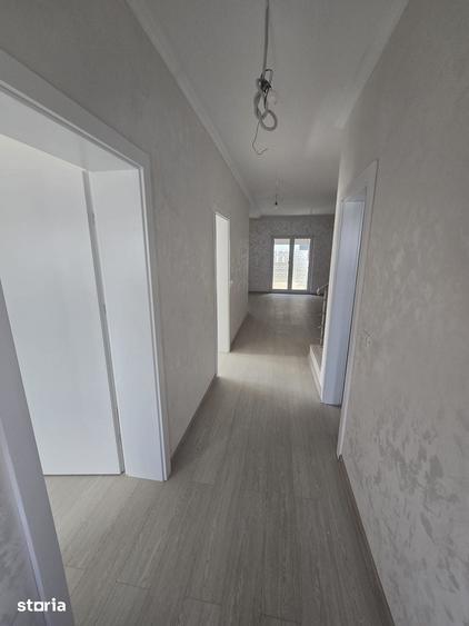 Casă cu 3 camere cu Teren 260 Mp în Ghiroda