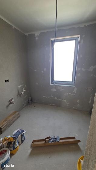 Apartament nou, semifinisat, 69 mp utili + balcon 7 mp, etaj 1 - 8