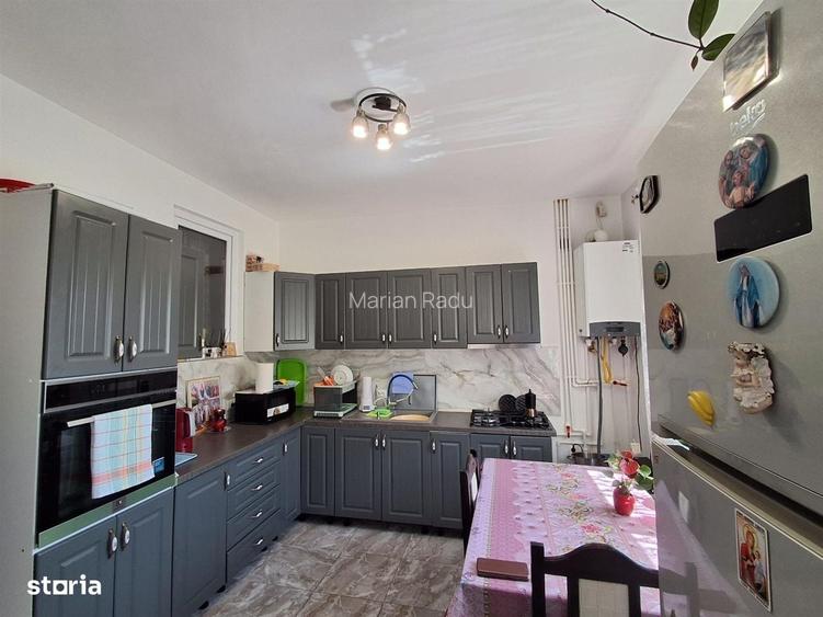 Vila 6 camere teren 475 mp str. Soarelui - Rediu Iasi