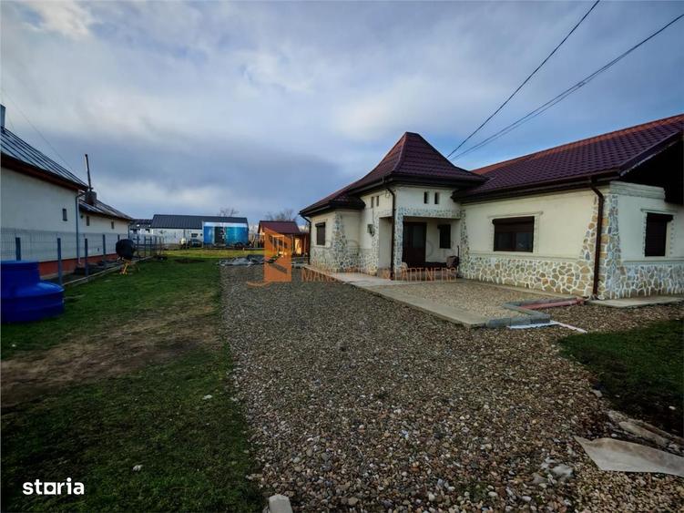 Casă cu 3 camere în Ciorani