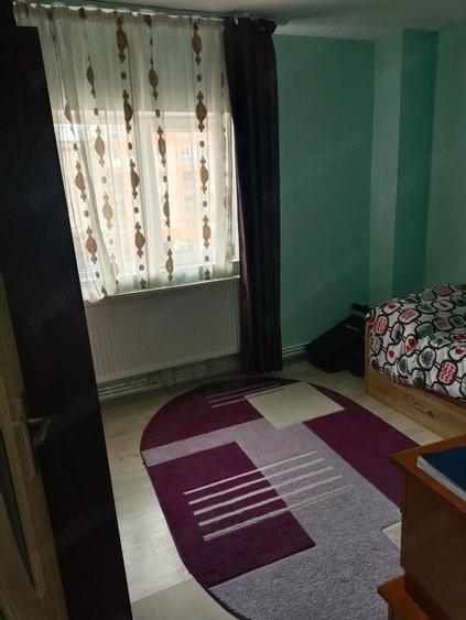 Apartament 4 camere zona Grui ferit de traficul rutier - 2