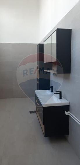 Spatii industriale 200-432 mp . Baicului etaj lift marfa - 9