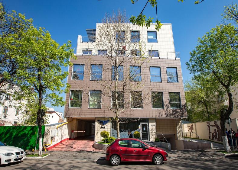 Spatiu comercial de inchiriat in Domus II - 1