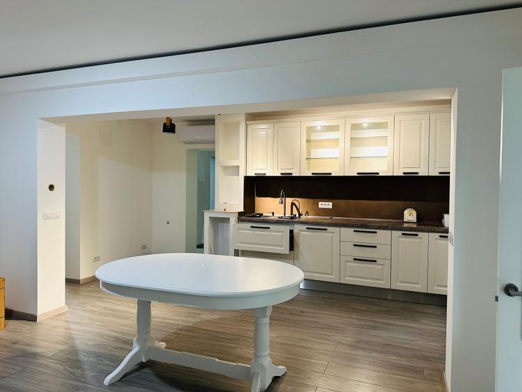 Total Renovat /Termic/Electric Etaj  1 - 3