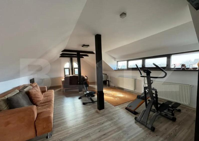 Casa impresionanta , 250 mp , cu gradina generoasa 1000 mp , - 4