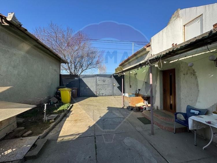 Oportunitate- 381 mp teren/ casa -str. Padurii(acces rapid la A1) - 15