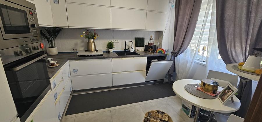 Vila P+1+M / Totul nou ,ne locuita - 2