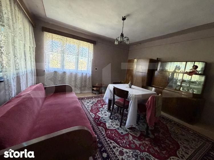 Casa cu 3 camere si un teren de 5000 mp - 1