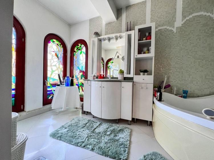 Особая вилла с садом площадью 1000 кв.м в жилом районе Куртя Домняска - 7