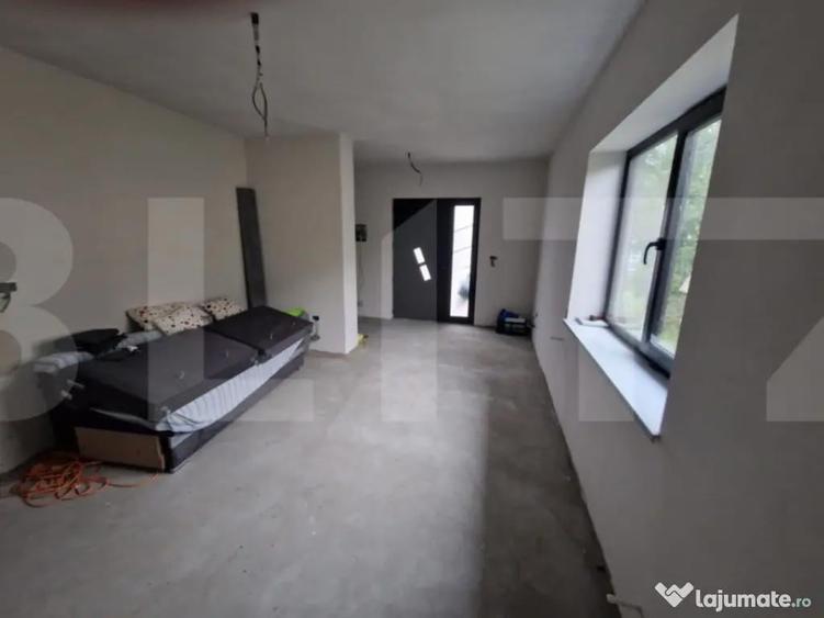 Casa semifinisata situata central in municipiul Dorohoi - 2