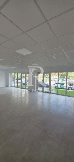 Spațiu comercial, de 84 mp, în Iosia