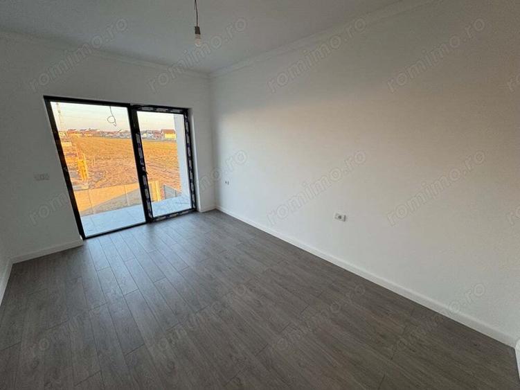 Comision 0%. Pompa de caldura si panouri. Despartit prin camera tehnica - 18