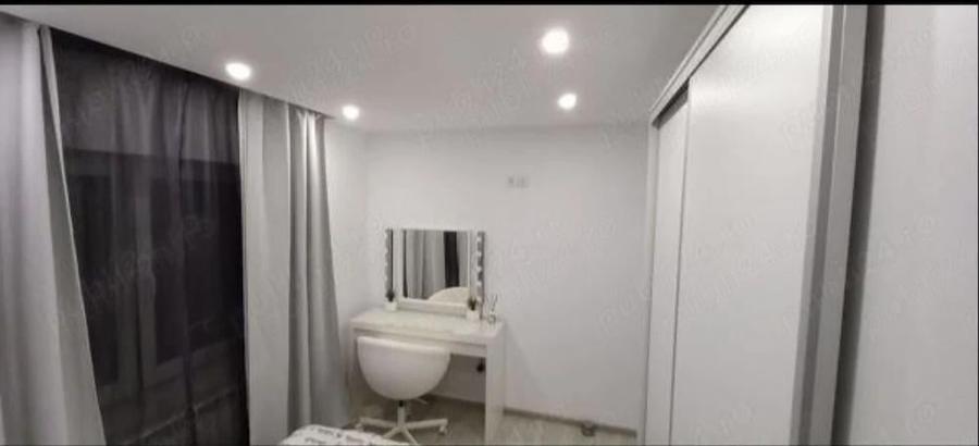 Apartament de vanzare 3 camere (izolat si placat cu rigips) la cheie , mobilat ! - 1
