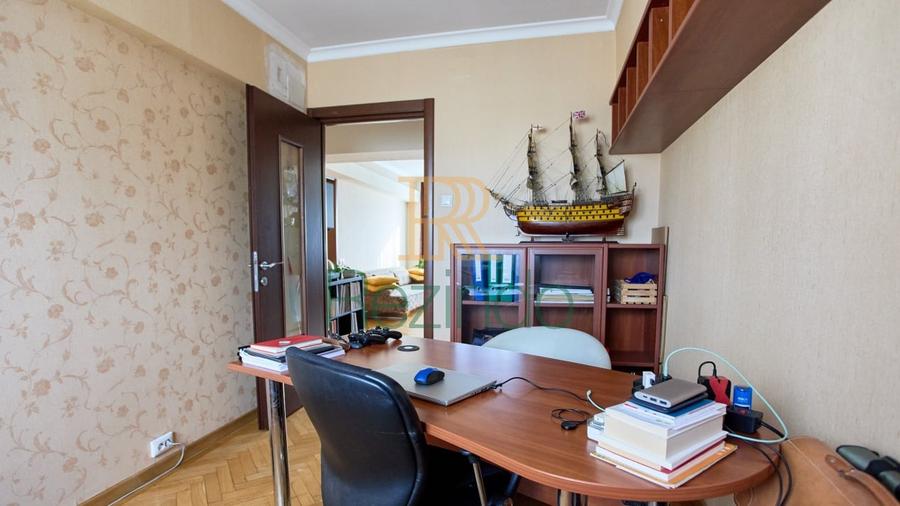 4 camere in bloc '80 | Sud | Bd. Carol | VIDEO - 11