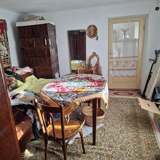 Casa batrineasca de vinzare - 4