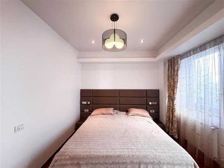 Apartament 5 camere de inchiriat Strada Polona - 15