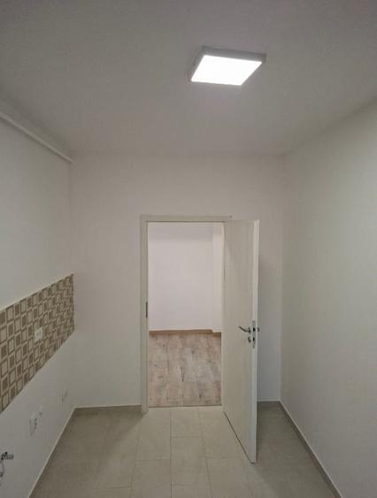 3 camere/74 mp utili/Exigent Plaza Faza 1/ Bd. Timisoara / 165.000euro+TVA 21% - 8