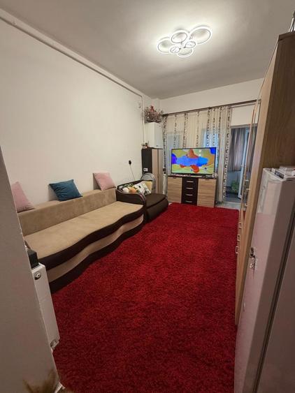 Vand garsoniera partea de jos a orasului - 2