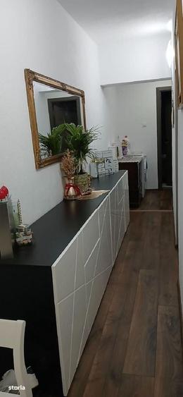 Apartament cu 3 camere în Valea Roșie