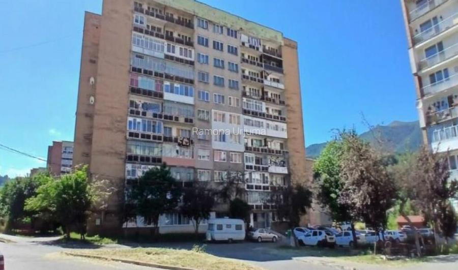 Apartament 2 camere, localitatea Lupeni, judetul Hunedoara