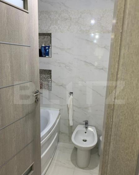Apartament de 3 camere, loc de parcare + boxa, zona Pacurari - 13