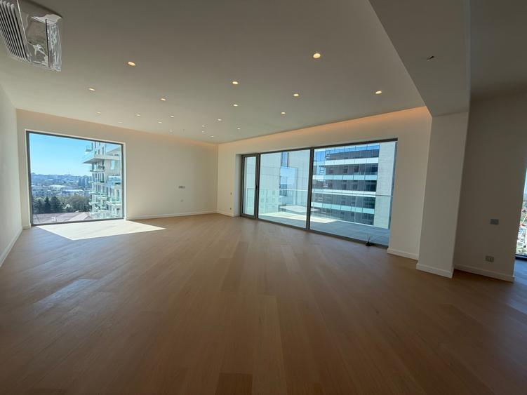 Apartament în Aviatiei Towers,singur pe etaj,parcare valabilă - 30