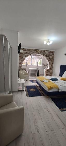 PENSIUNE - TROCADERO - 6