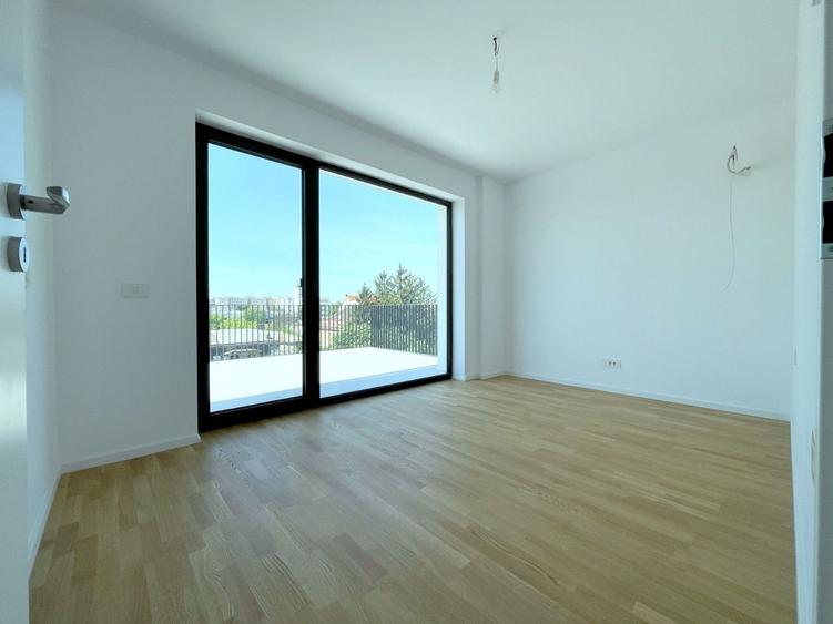 Apartament cu 3 camere decomandat în Ultracentral