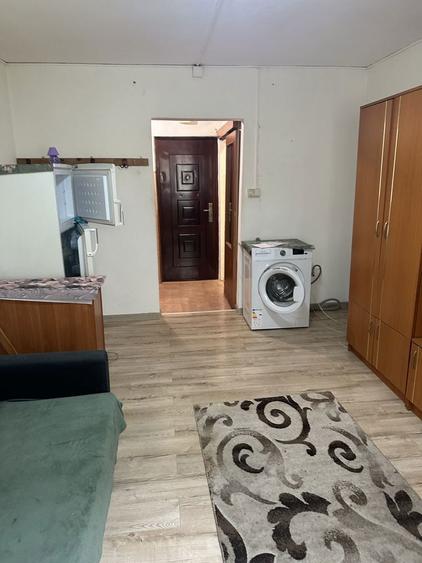 Proprietar - Inchiriez garsoniera mobilata si utilata - 2