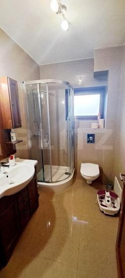 Casa individuala cu 4 camere,200 mp, teren 365 mp,cartier Europa - 11