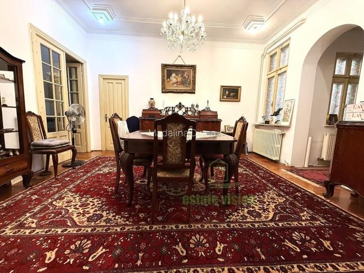 Apartament superb in vila, 5 camere spatioase, balcon + anexe, Cotroceni-Biseric