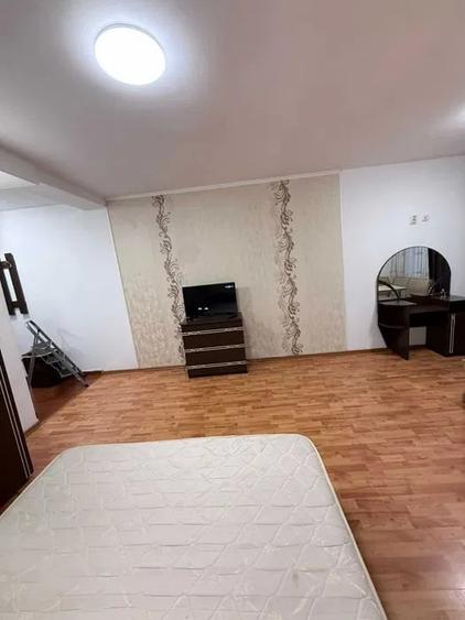 Garsoniera, 35 mp, decomandat, centrala, metrou, Alexandru Obregia - 2