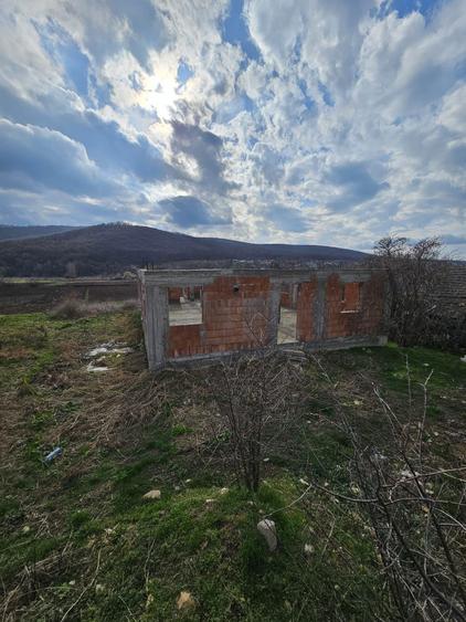 Casa cu teren generos si vedere spre padure Ciucurova - 4