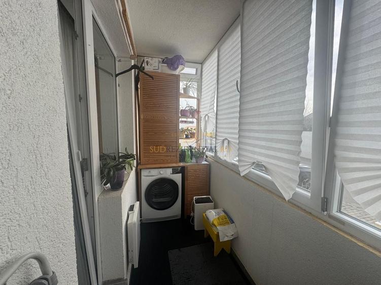 Apartament 3 camere gata de mutare + 2 locuri de parcare, Str Pucheni - 11