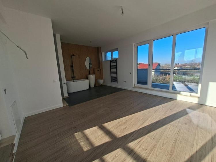 Chitila Casa de vanzare in Chitila confort, lumina si spatiu - 12