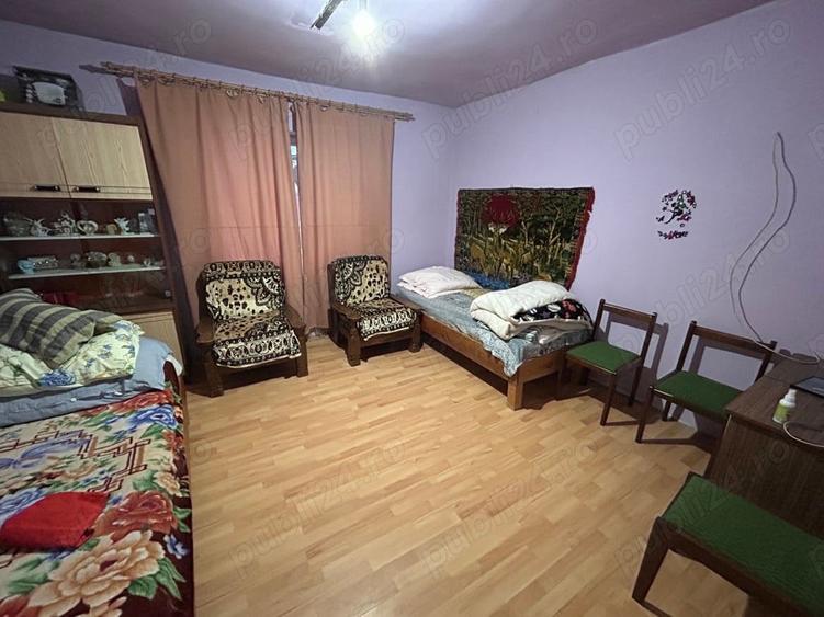 Casa de vanzare in Sannicolau Roman - 2